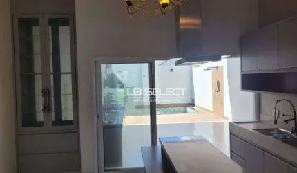 Casa no Codnomínio Varandas Sul com três suítes e área gourmert com churrasqueira, piscina, ofurô e sauna.