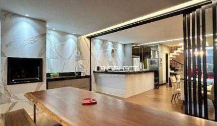 Cas a no bairro Vida Nova com três suítes e varanda gourmet.