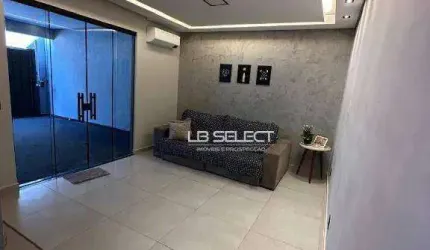 Casa no bairro Cidade Jardim com três quartos e área gourmet.