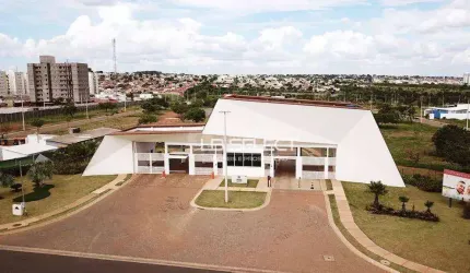 Terreno no Condomínio Arts com 421 metros quadrados.