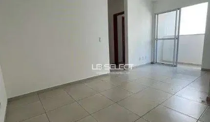 Apartamento no bairro Laranjeiras com dois quartos, uma suíte e uma vaga de garagem.