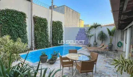 Casa no bairro Vigilato Pereira com quatro suítes e varanda gourmet completa.