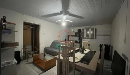Casa com 2 quartos à venda na Trópicos, 59, Morro Santana, Porto Alegre por R$ 300.000