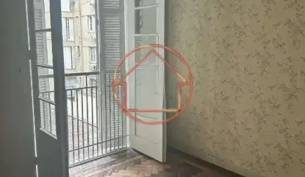 Apartamento com 3 quartos à venda na Rua Jerônimo Coelho, 209, Centro Histórico, Porto Alegre por R$ 327.000