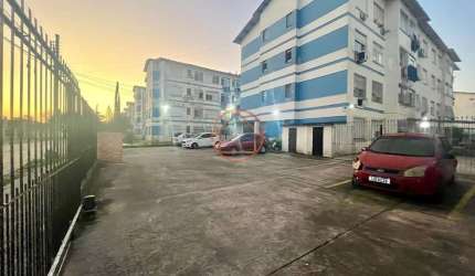 Apartamento com 1 quarto à venda na Rua Jandyr Maya Faillace, 55, Jardim Leopoldina, Porto Alegre por R$ 134.900