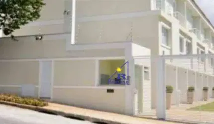 Excelente sobrado em condominio na Vila Ré