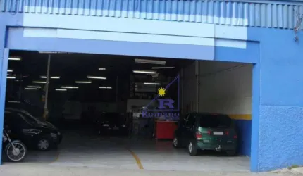 Galpão na Saúde 500m...Bom para investidor