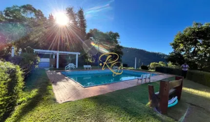 Chácara / sítio com 4 quartos à venda na Rua A, 10, Três Córregos, Teresópolis, 178 m2 por R$ 1.050.000