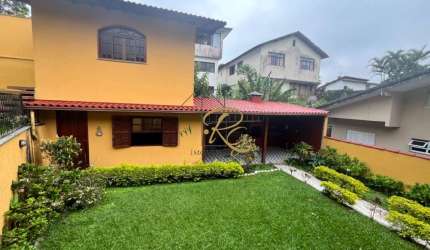 Casa com 5 quartos à venda na Rua Luiz Lengruber, 196, Iucas, Teresópolis por R$ 1.100.000