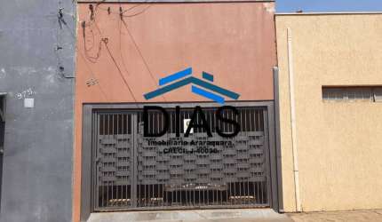 CENTRO DE ARARAQUARA CASA DOIS DORMITÓRIOS EXCELENTE LOCALIZAÇÃO