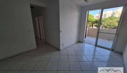Apartamento térreo com 3 quartos e varanda ao lado da Coop