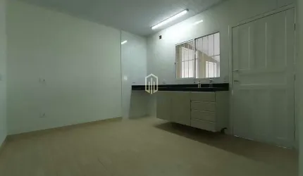 Casa com 1 quarto à venda na ., 7, Jardim Tókio, Londrina, 53 m2 por R$ 295.000