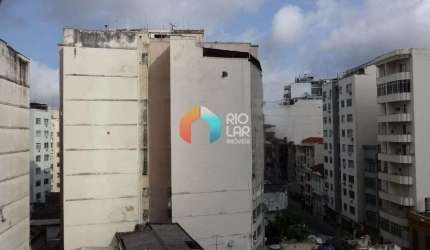 Catete, Apartamento, 2 Quartos, 2 banheiros,, Box Blindex, Armários, Área de Serviço,  Sol da Manhã