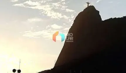 Apartamento à venda, Botafogo, 3 quartos, armários embutidos, andar alto, claro e ótima ventilação,