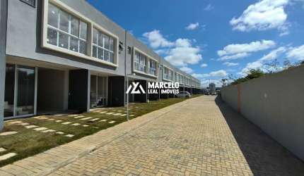Vendo Casa nova de 3/4 sendo 1 suite tipo duplex em condomínio fechado no Bairro