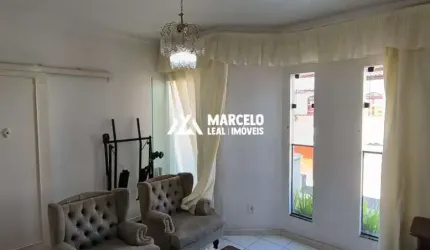 Vendo excelente Apto de 3/4 sendo uma suíte no 1º andar em região central da cid