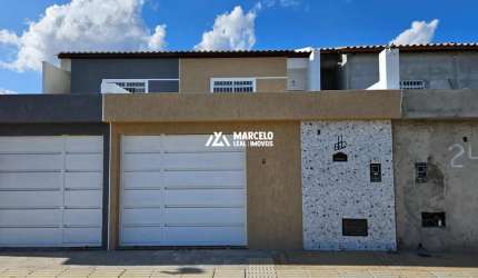 Casa nova e averbada pronta pra financiar de 3/4 sendo 01 suíte no Bairro Cidade