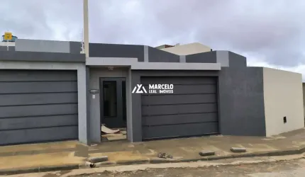 Vendo casa de 3/4 sendo 01 suíte com garagem pra até 02 carros no Bairro Primave