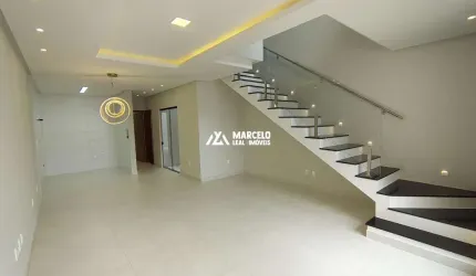 Casa Duplex com fino acabamento no Santa Cecília, com 3 quartos sendo todos com