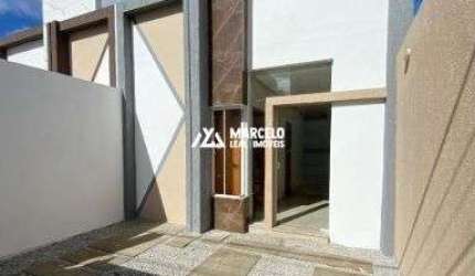 Vendo casa nova averbada de 3/4 sendo 01 suíte em ótima localização no Bairro Fe
