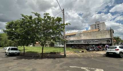 Terreno comercial à venda no Água Branca, Piracicaba  por R$ 690.000