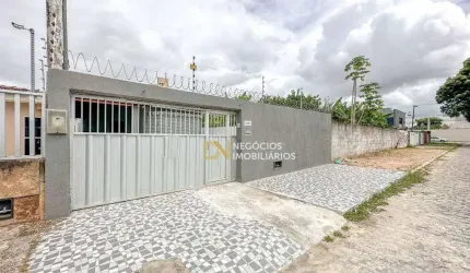 Casa com 3 dormitórios à venda, 200 m² por R$ 420.000,00 - Candelária - Natal/RN