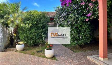 Sobrado à venda, 239 m² por R$ 980.000,00 - Vila Resende - Caçapava/SP