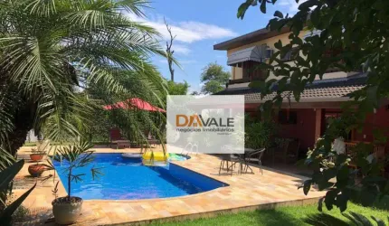 Maravilhosa Casa em Condomínio Fechado Alto Padrão