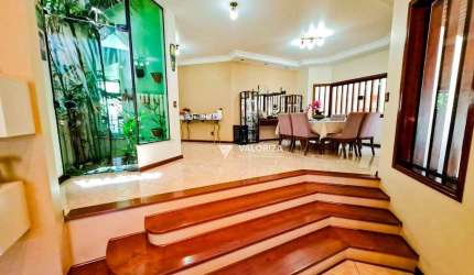 Casa com 3 quartos, sendo 1 suíte com closet à venda, 259 m² por R$ 1.150.000 - Vila Trujillo - Sorocaba/SP