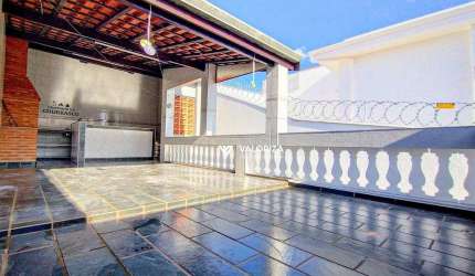 Casa com 4 quartos, sendo 1 suíte à venda, 206 m² por R$ 650.000 - Vila Santa Rita - Sorocaba/SP