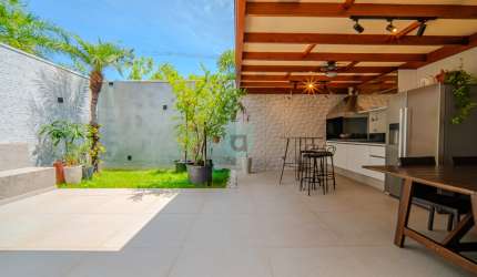 Casa com 3 quartos para venda Alphaville Santana de Parnaíba
