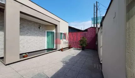 Casa à 700 metros da Praia de Itanhaém