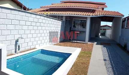 Casa com Mezanino e Piscina na Praia de Itanhaém