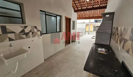Casa com  Piscina no Loty