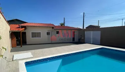 Edícula com Piscina a 300 metros da praia no jardim Suarão