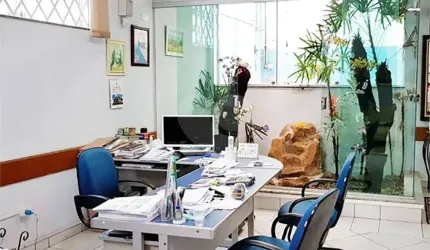 Prédio inteiro à venda em Centro - SP
