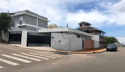 Casa térrea com 2 quartos à venda em Nova Cerejeira - SP