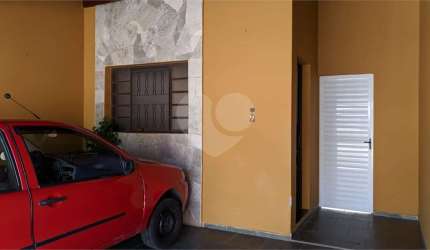 Casa térrea com 2 quartos à venda em Jardim Alvinópolis - SP