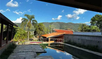 Casa com 4 quartos à venda em Vila Petrópolis - SP