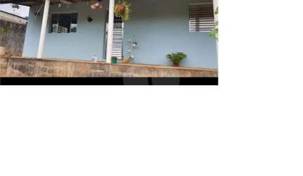 Casa térrea com 2 quartos à venda em Centro - SP