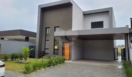 Sobrado com 4 quartos à venda em Loteamento Greenfield - SP