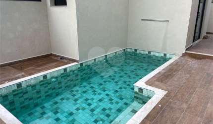 Condomínio com 4 quartos à venda em Centro - SP