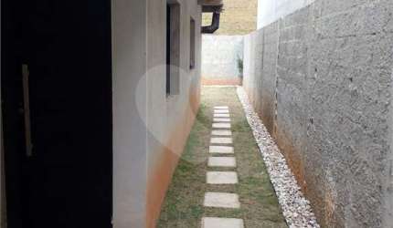 Casa com 1 quartos à venda em Centro - SP