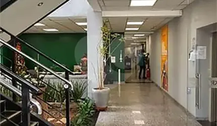 Prédio inteiro à venda ou para locação em Guaxinduva - SP