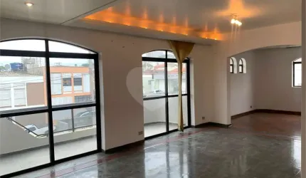 Apartamento com 3 quartos à venda ou para locação em Centro - SP