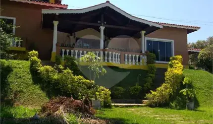 Chácara com 4 quartos à venda em Batatuba - SP