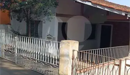 Casa térrea com 4 quartos à venda em Loteamento Loanda - SP