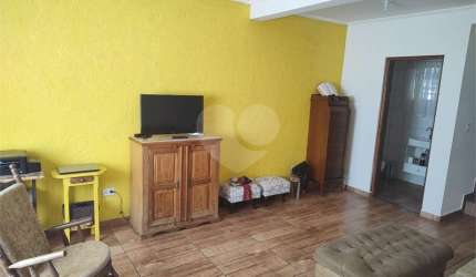 Casa com 3 quartos para locação em Jardim Do Lago - SP