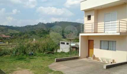 Sobrado com 4 quartos à venda em Centro - SP