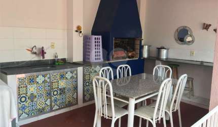 Casa com 3 quartos à venda ou para locação em Centro - SP